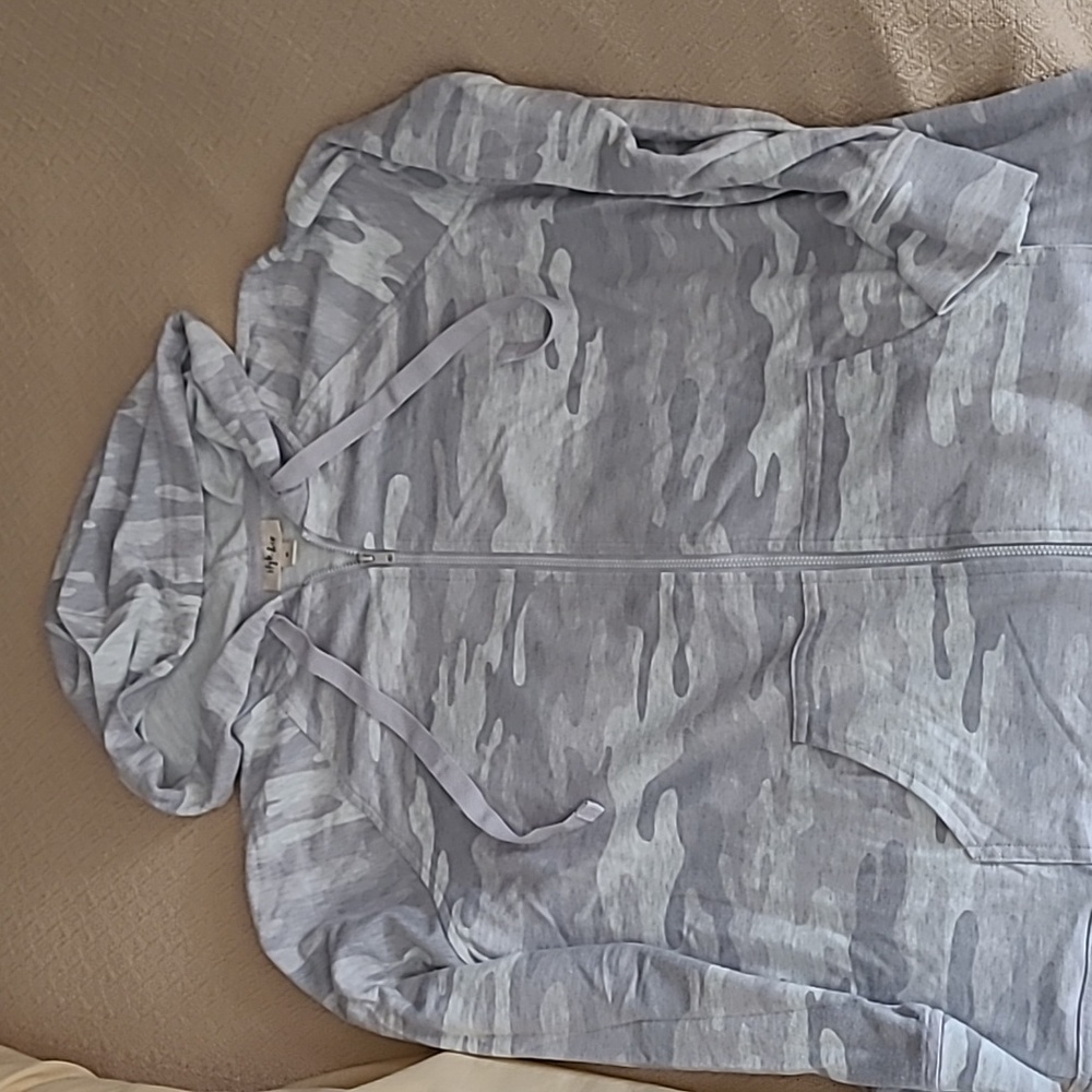 Womens camo zip front hoodie